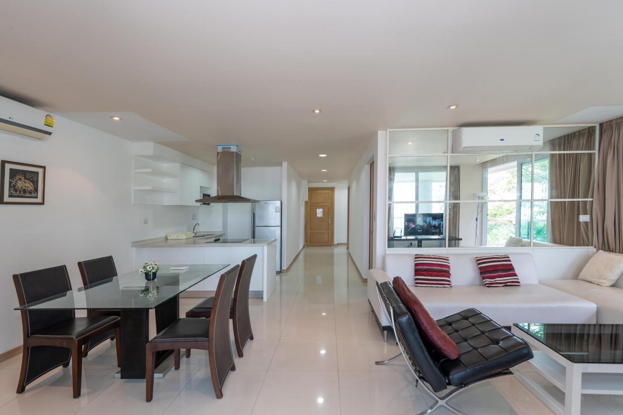 Kalim Unparalleled Sea View Apartemen Patong