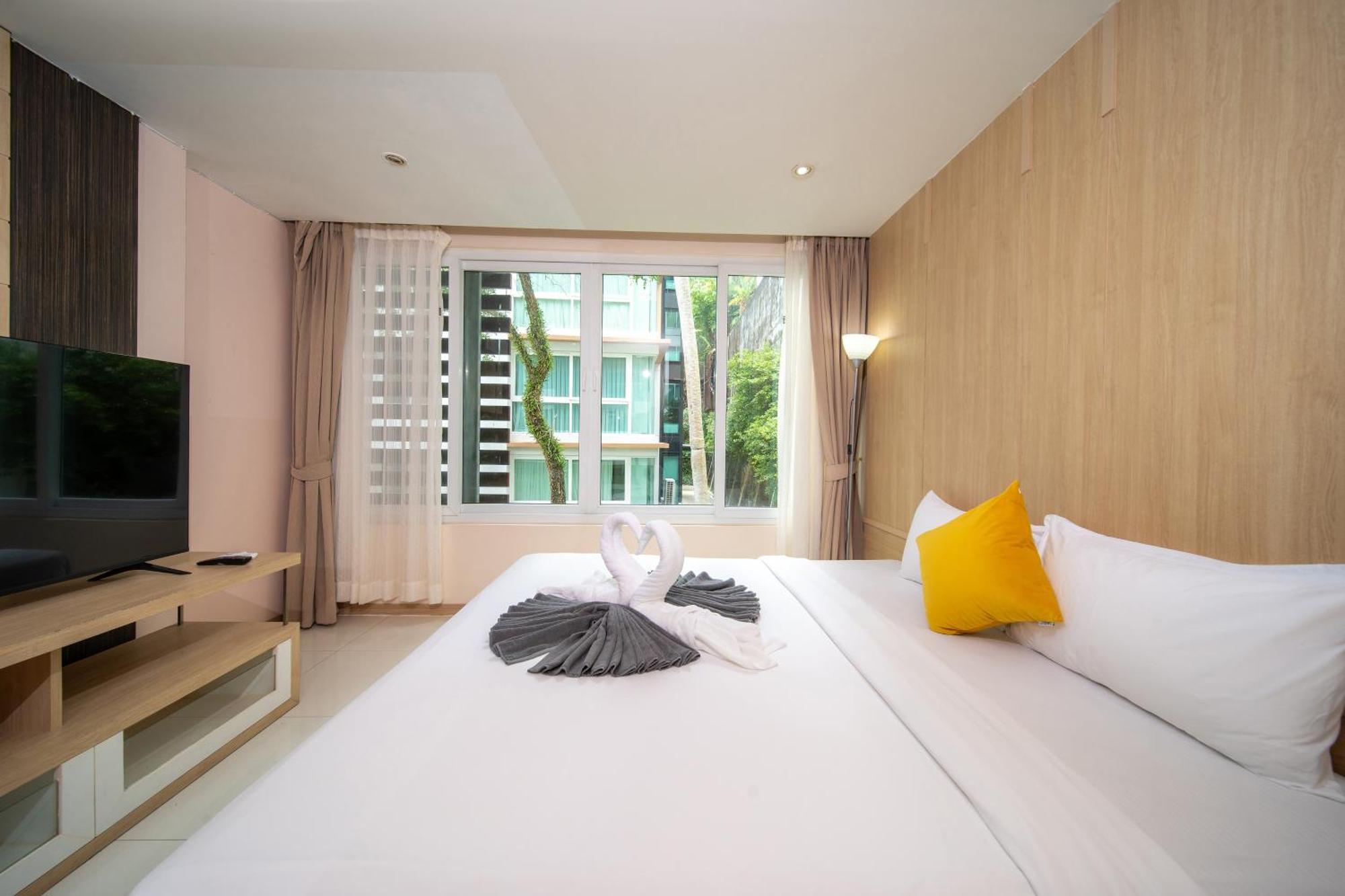 Kalim Unparalleled Sea View Apartment